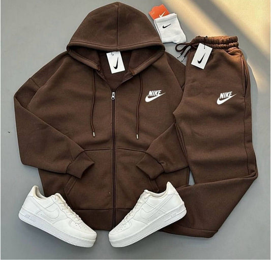 OFERTON COMBO CONJUNTO NIKE MARRON+ AIR FORCE