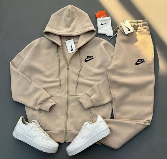 OFERTON COMBO CONJUNTO NIKE BEIG+ AIR FORCE