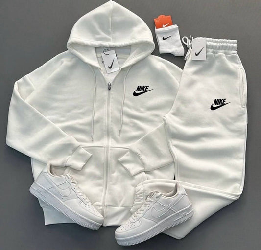 OFERTON COMBO CONJUNTO NIKE BLNACO+ AIR FORCE