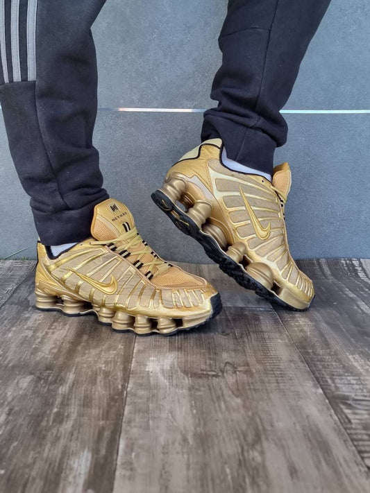 NIKE SHOX DORADO