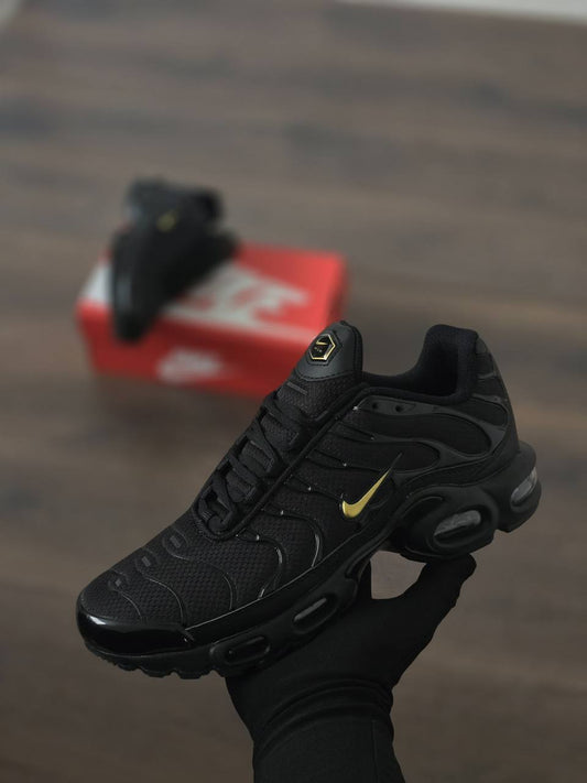 ZAPATILLAS NIKE AIR TN NEGRO/DORADO